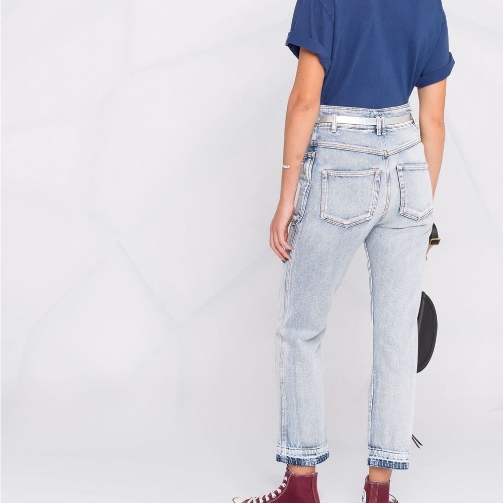 High-Rise Light Wash Women’s Jeans - Picture 16 of 16